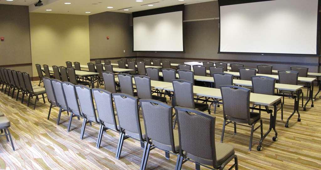 I Hotel And Illinois Conference Center - Champaign Habitación foto